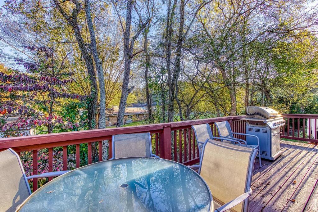 Rock Of Ages, Hot Tub, Game Room, Wifi, 1089 Free Tickets Each Paid Day, Dollywood And More Pigeon Forge Kültér fotó